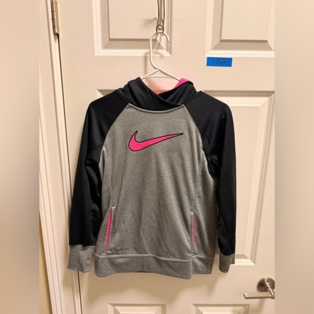 Youth Gurls Nike Therma-Fit Hoodie